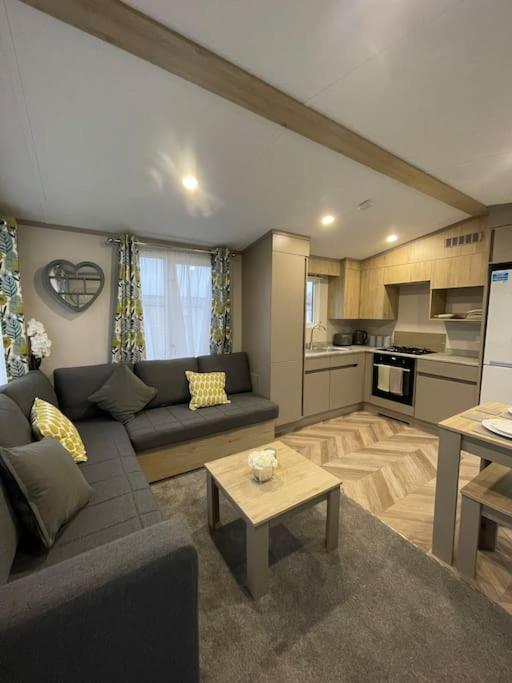 Brand New 6 Berth Holiday Home Selsey Kültér fotó