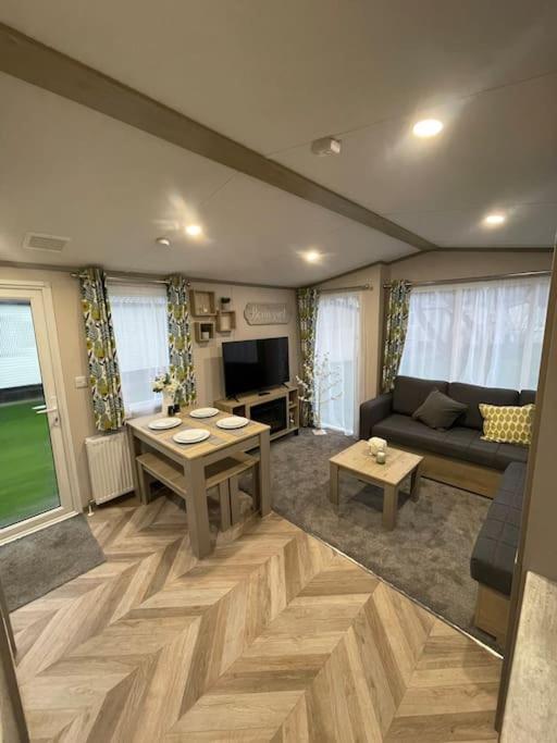 Brand New 6 Berth Holiday Home Selsey Kültér fotó