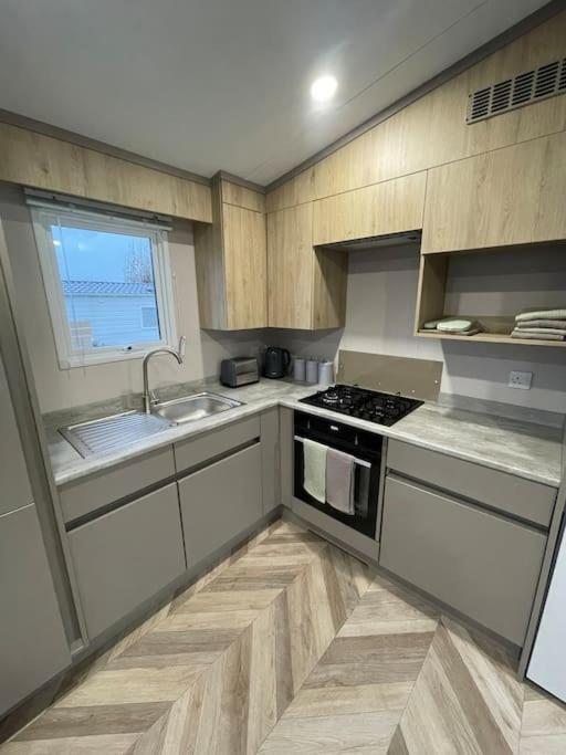 Brand New 6 Berth Holiday Home Selsey Kültér fotó
